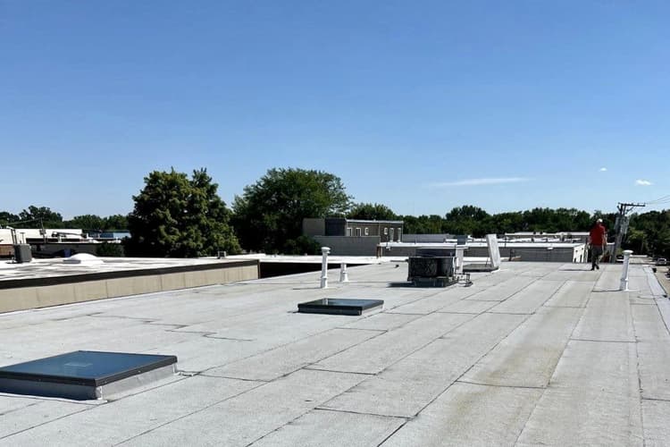 commercial-roofing-building